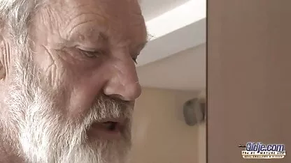 Student teško jeben u obrijanu orient express porno pičku