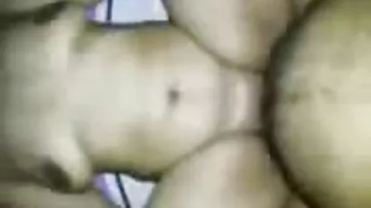 Vješto je ušiven prijatelj debeo thai porno penis i oljušten cum iz kabine