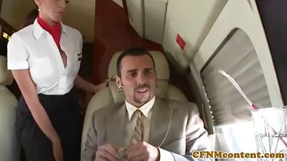 Ginekolog jebe ian scott porno analnog pacijenta s klasičnom guzom
