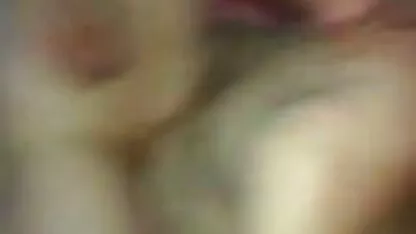 Seksi prsata kuja jebe porno bus mladu