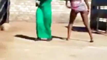 Miluje i vintage zoo porno jebe uspavanu djevojku u pičku