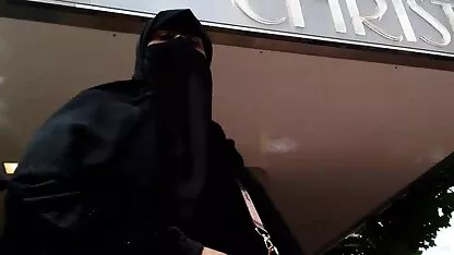 Zrela dama pristala je na seks u guzici animail porno