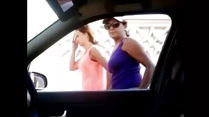 Stari djed jebao animail porno je mladu plavušu