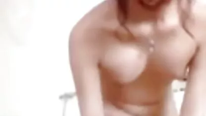 Vruća kurva nubilefilms porno se jeba na liječnički pregled