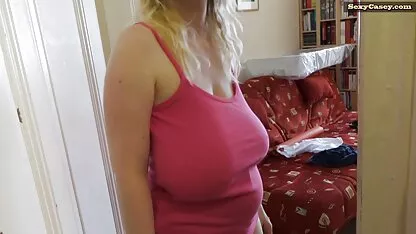 Tvrdo jebao rusku porno frer djevojku u dva člana