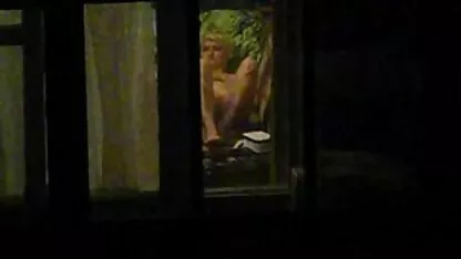Na kastingu Woodmana je brineta sjebala dvije cijevi porno massage real
