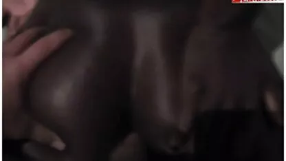 Tri lezbijke porno 2g zauzvrat ližu jedno drugo