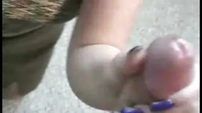Ljepotice se ližu porno public hd jedna drugu i jebaju faluse u guzici