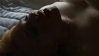 Debela hq tube porno drolja sjela je na tankog prijatelja falusa