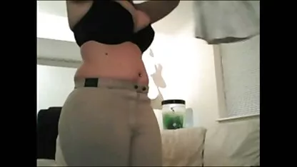 Muž nubilefilms porno je jebao suprugu s bananom i dlakavim penisom