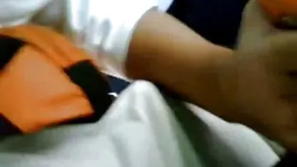 Kod kuće je zasadio rusku film porn complete djevojku u crnom donjem rublju